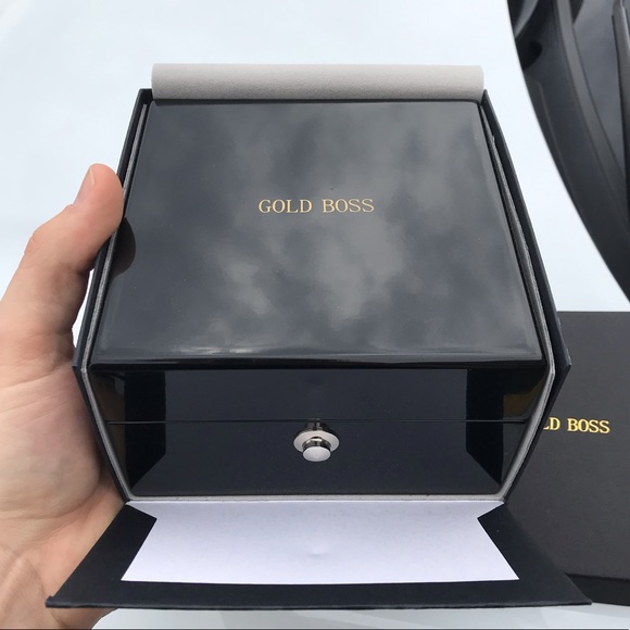 NEW IN BOX 18k Gold Watch with Green CZ Bezel - Picture 8 of 8